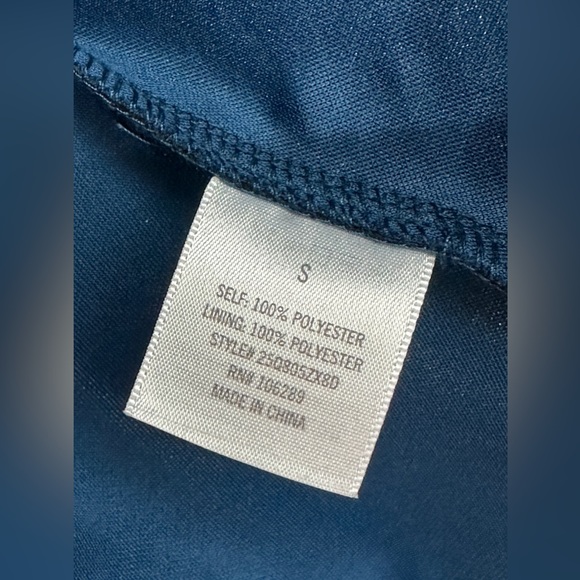 Francesca’s Sleeveless Mini Dress In Blue w/ Velvety Black Floral Design Size S - Picture 5 of 7